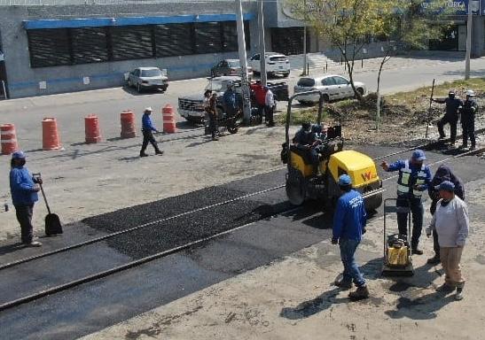 El mantenimiento se realiza en ocho cruces ferroviarios de los 25 kilómetros de vías del tren que hay en Santa Catarina. Foto: Especial