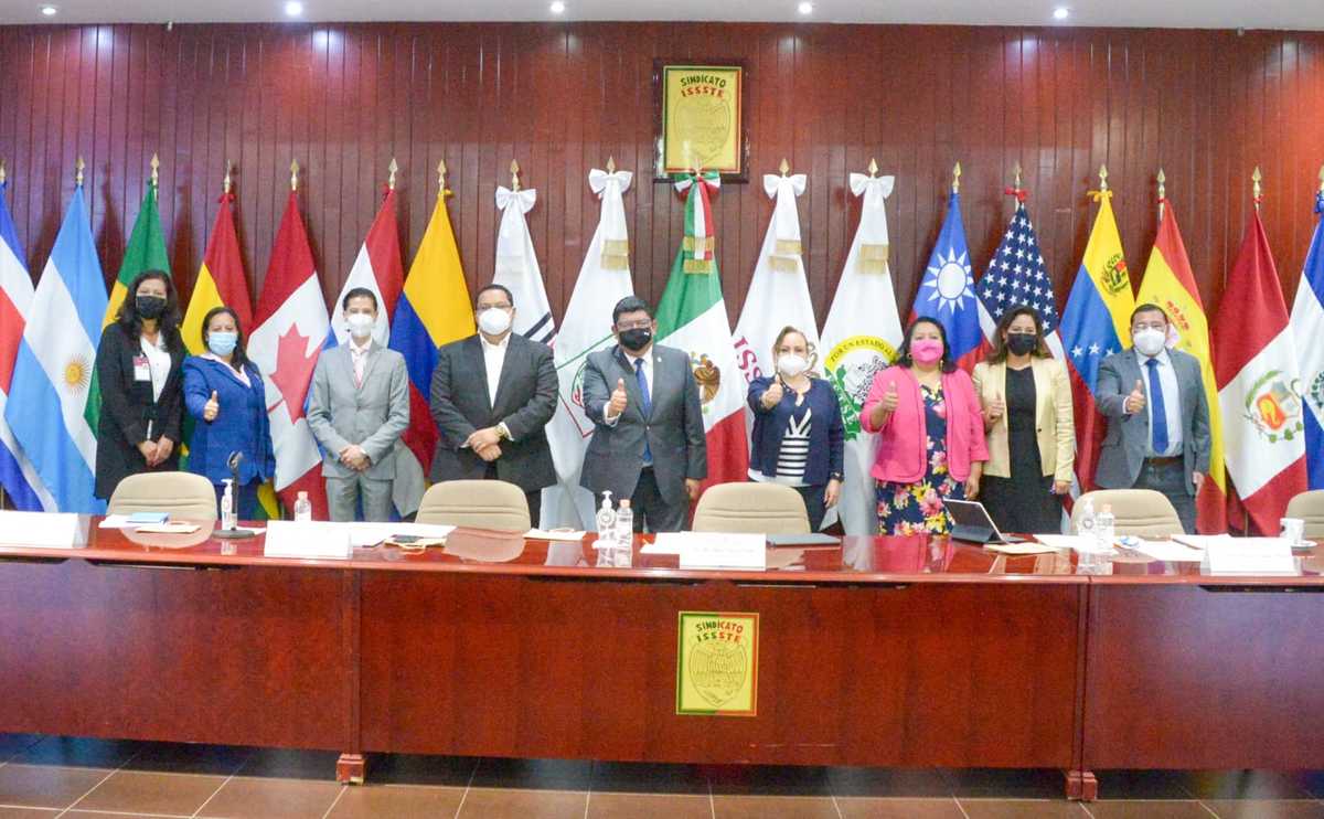 Sindicato del ISSSTE define pago a 130 profesionales por riesgo de trabajo en pandemia