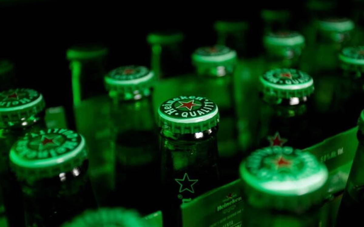 Ambas compañías se suman así a cientos de empresas occidentales que cerraron sus tiendas y sus oficinas en Rusia. Foto: (Reuters)
