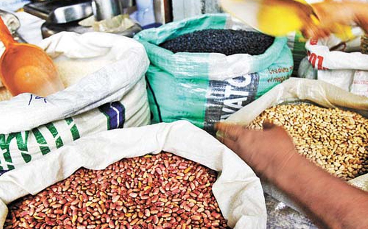 Comercio se abastece ante alza de precios en alimentos en Tamaulipas