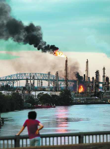 El grupo fracasó en su objetivo de aumento mensual de 400 mil toneles. Matt Rourke/AP