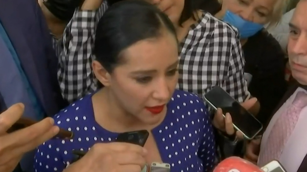 Policías rechazan disculpas de Sandra Cuevas