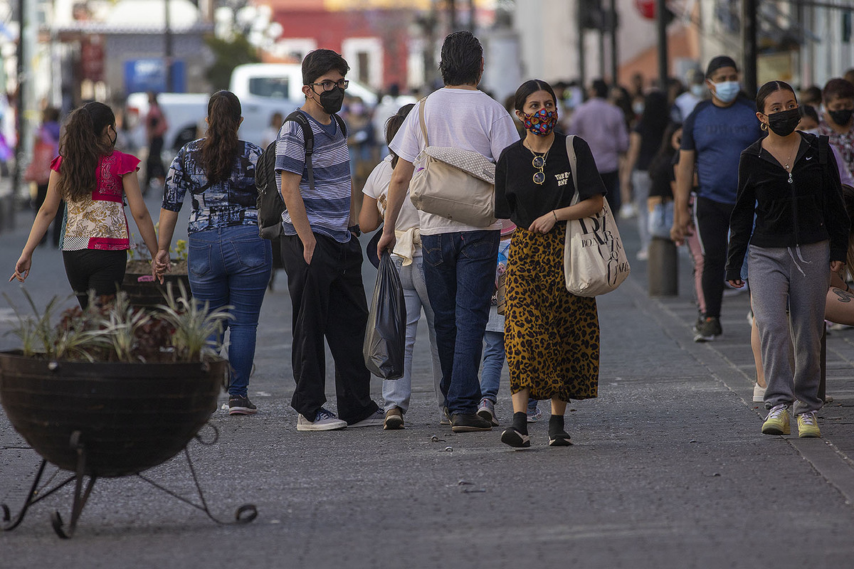 En 24 horas suman 13 contagios de covid en Puebla | Andrés Lobato
