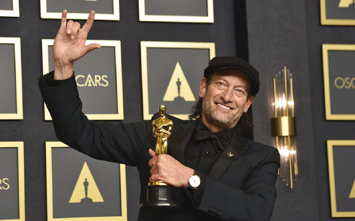 Troy Kotsur, mejor Actor de Reparto en los Oscar 2022. | AP