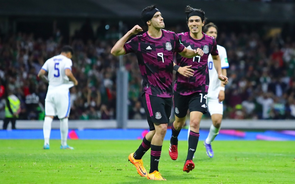 Papá de Raúl Jiménez, contra ex futbolistas que critican a México (Imago7)