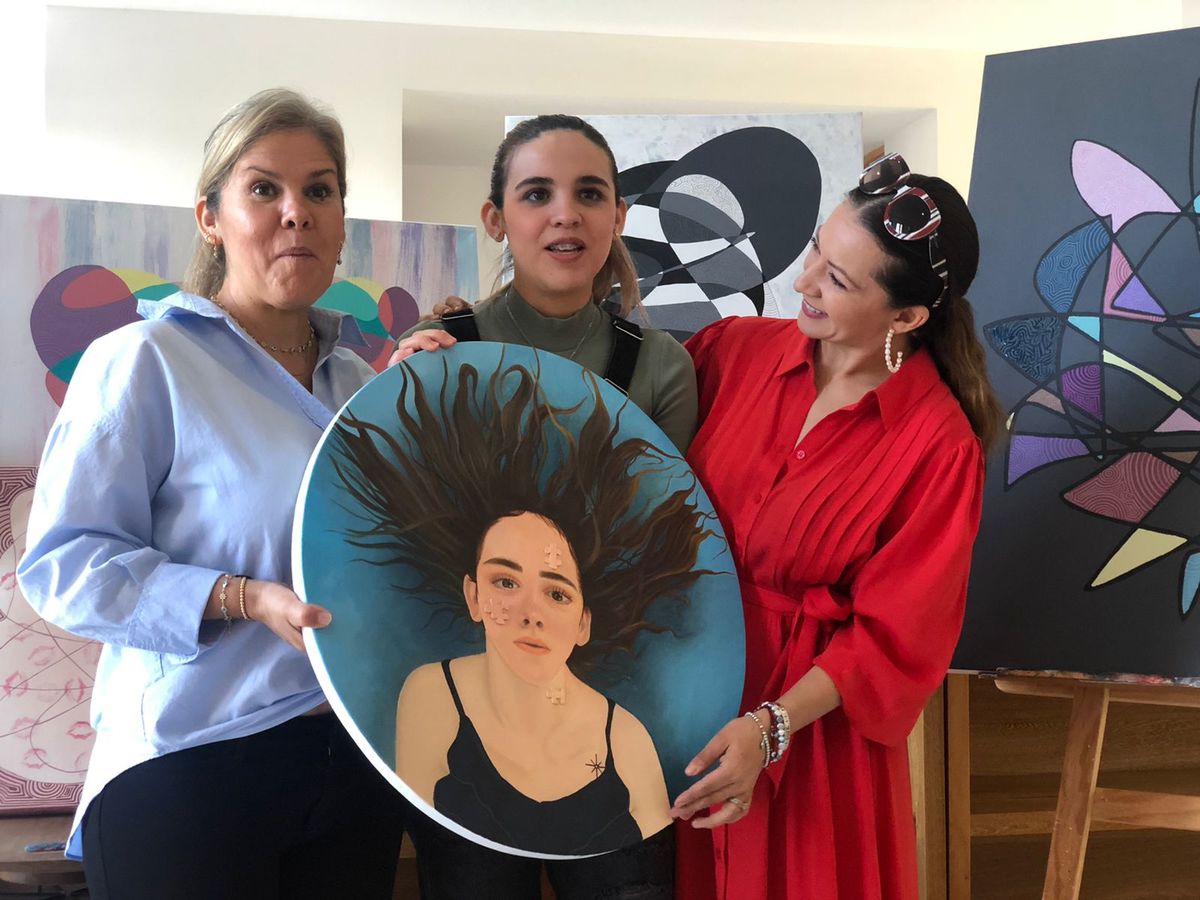 Natalia Flores  puede presumir que sus pinturas ya forman parte de las galerías más importantes del país. (Rosario Álvarez)