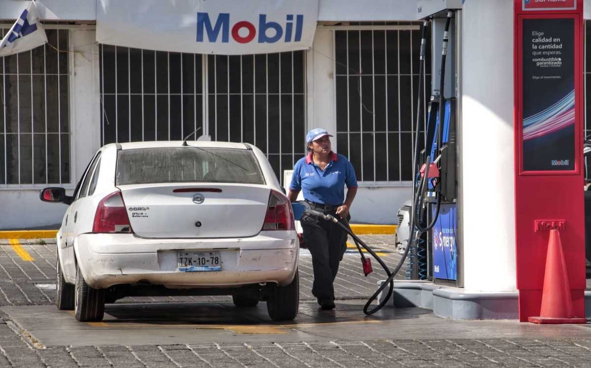 Aspectos de una gasolinera en Puebla | Melanie Torres