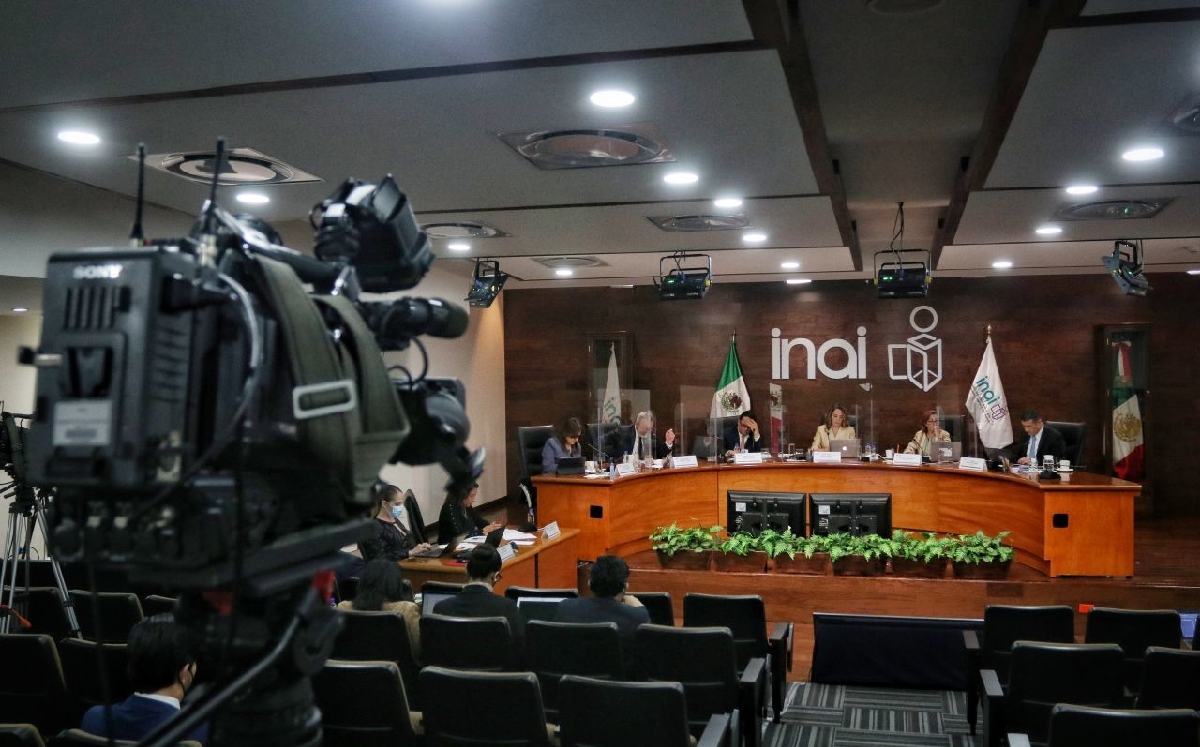 De entre los candidatos se deberán de elegir a dos personas que fungirán como comisionados. | Cuartoscuro