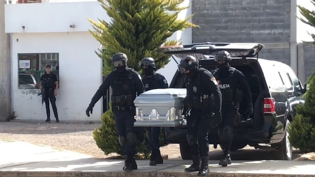 Despiden con honores a policías asesinados en Fresnillo, Zacatecas