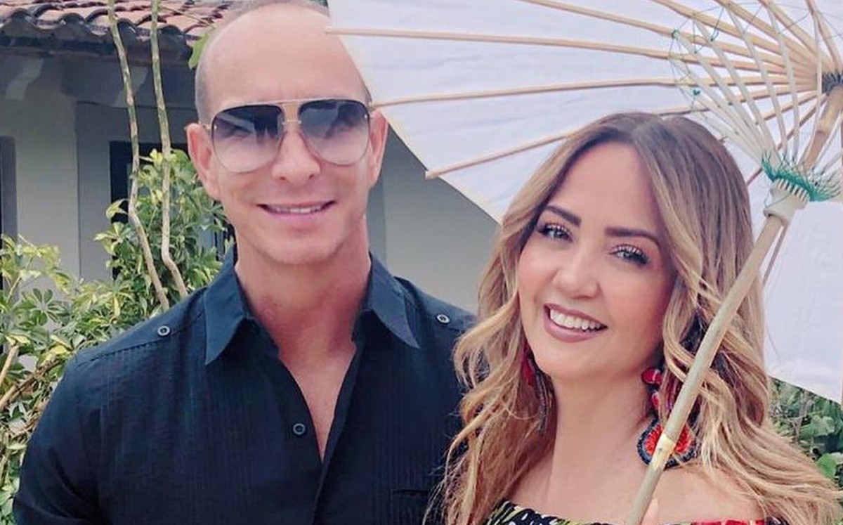 La conductora y el cantante se casaron en el 2000. (Instagram)