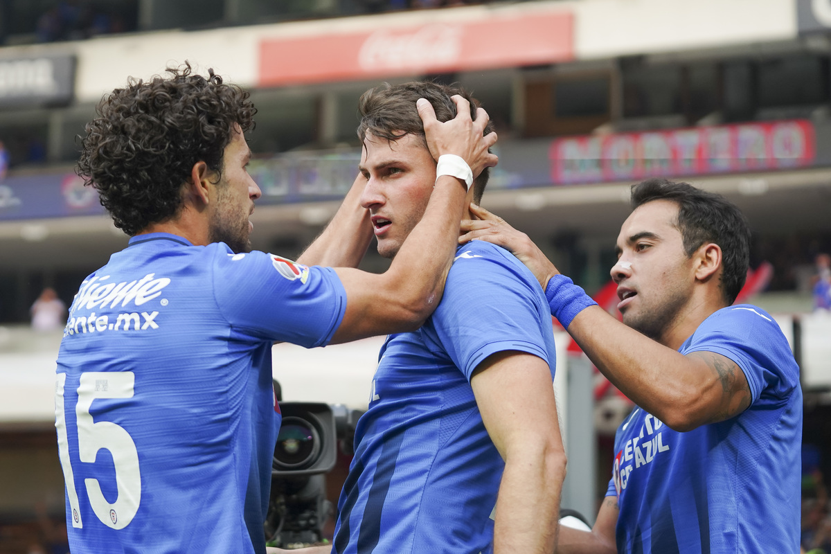 Cruz Azul vence por la mínima a Atlas en el Azteca (Imago7)