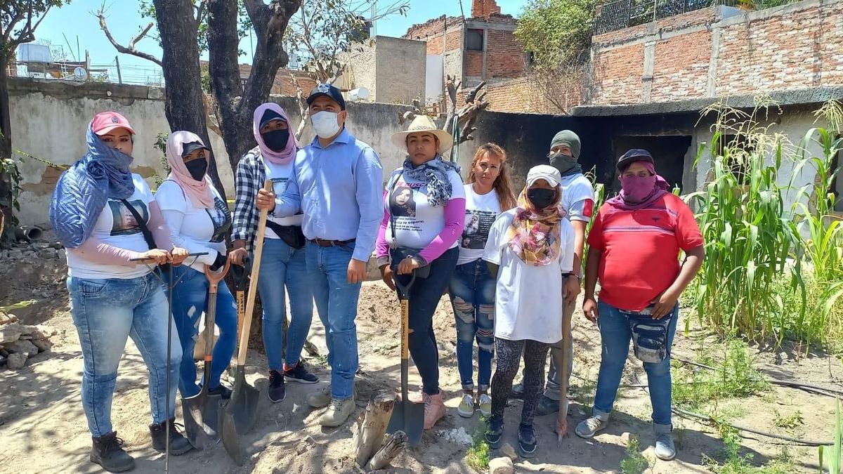 Colectivo de desaparecidos hallan fosa clandestina en Tlaquepaque (Pablo Nuñez)
