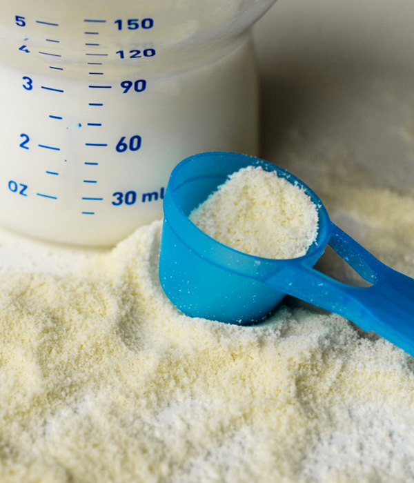Fórmulas lácteas para bebé | Shutterstock