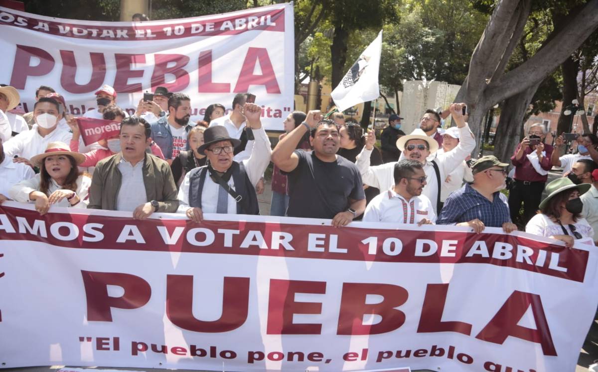 A días que se lleve la Consulta Popular para la revocación de mandato, simpatizantes hacen marcha para promoverla | Andrés Lobato