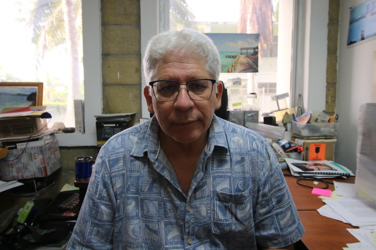 Amílcar Leví Cupul Magaña, investigador del Centro Universitario de la Costa (Rosario Álvarez)