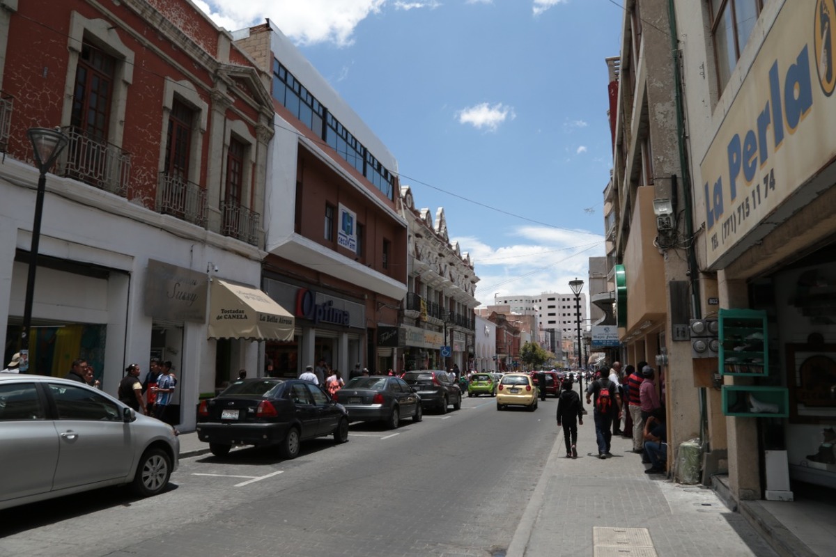 Comerciantes de avenida Guerrero esperan que esta medida incentive las ventas (Maribel Calderón)
