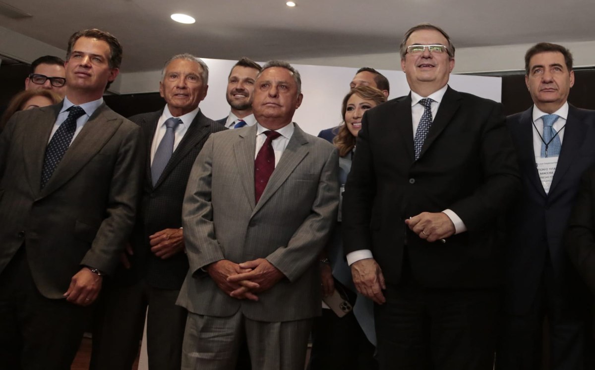 54 aniversario de Club de Empresarios de Puebla | Andrés Lobato