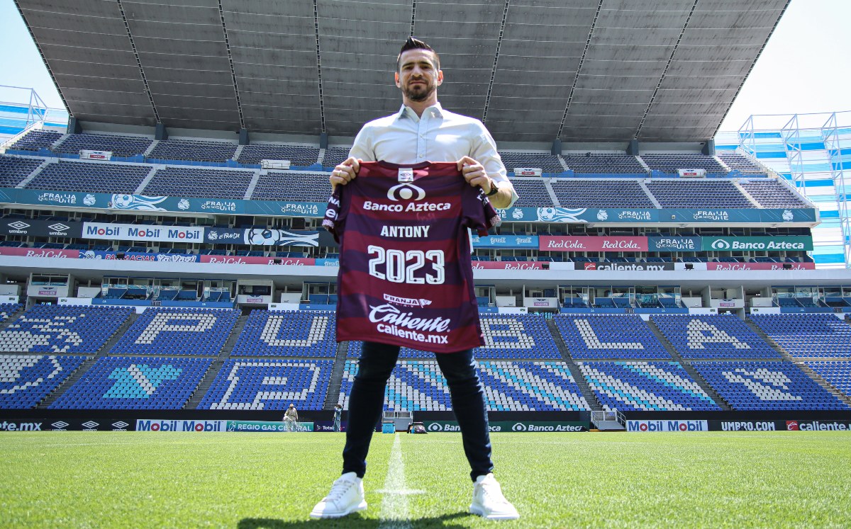 Antony Silva extiende contrato con La Franja | Especial