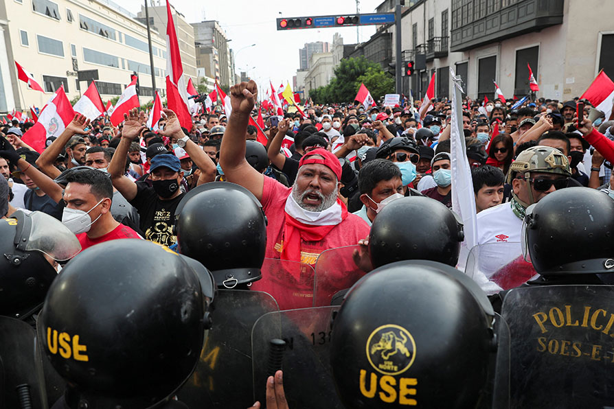 Los ciudadanos peruanos realizaron protestas ante el nuevo gobierno de Pedro Castillo. |REUTERS