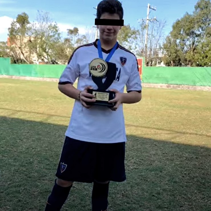Hugo Carbajal.