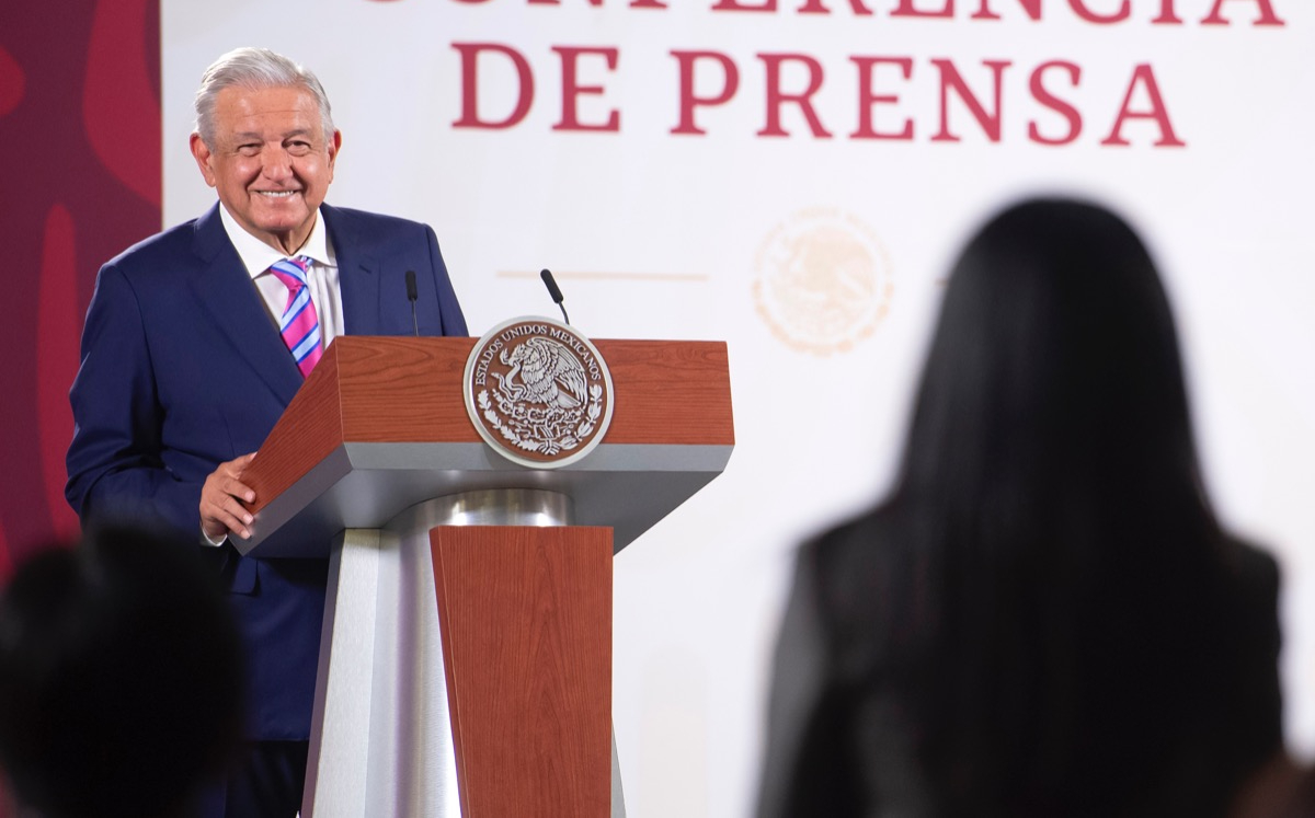 López Obrador desde el Salón de Tesorería en Palacio Nacional el 6 de abril. | Cortesía