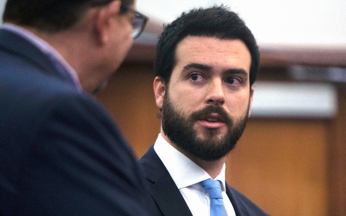 La fianza que debe pagar el actor es para poder acceder a la libertad condicional (AP).