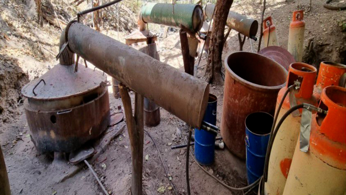 Localizan dos laboratorios para elaboración de droga sintética