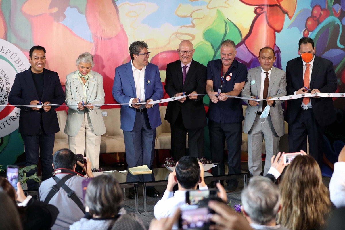 Olga Sánchez Cordero y Ricardo Monreal inauguraron el Cuarto Encuentro Nacional del Café. | @senadomexicano