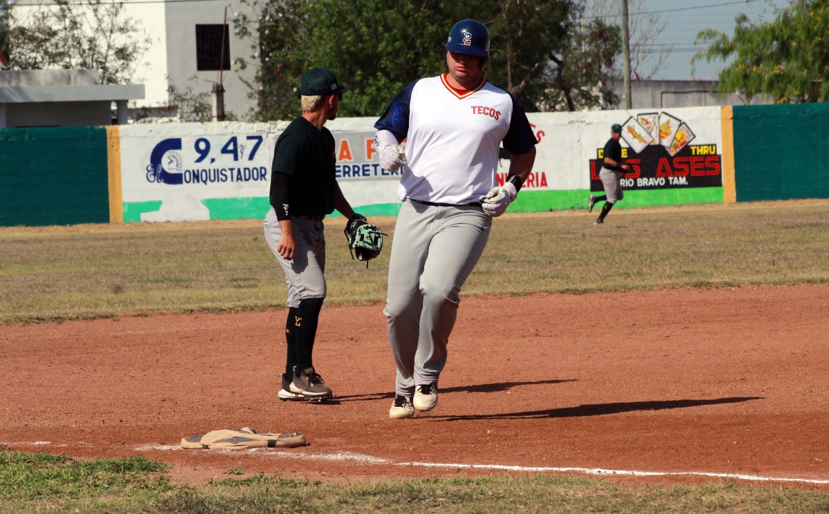 Balbino Fuenmayor respondió por la ofensiva de Tecos ante Leones.