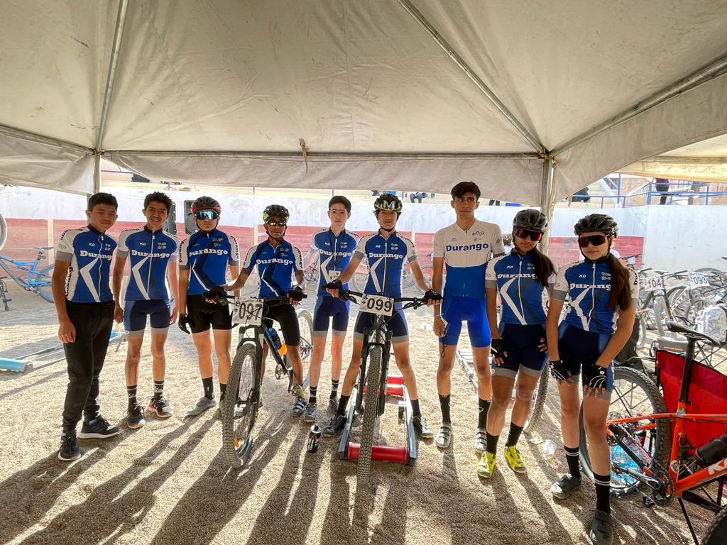 Delegación de ciclismo de montaña de Durango. (especial)
