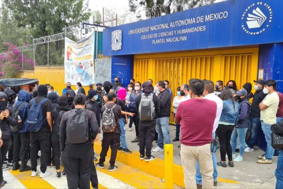 Están inconformes ya que no se tocaron 12 puntos a discutir en le mesa de diálogo.
