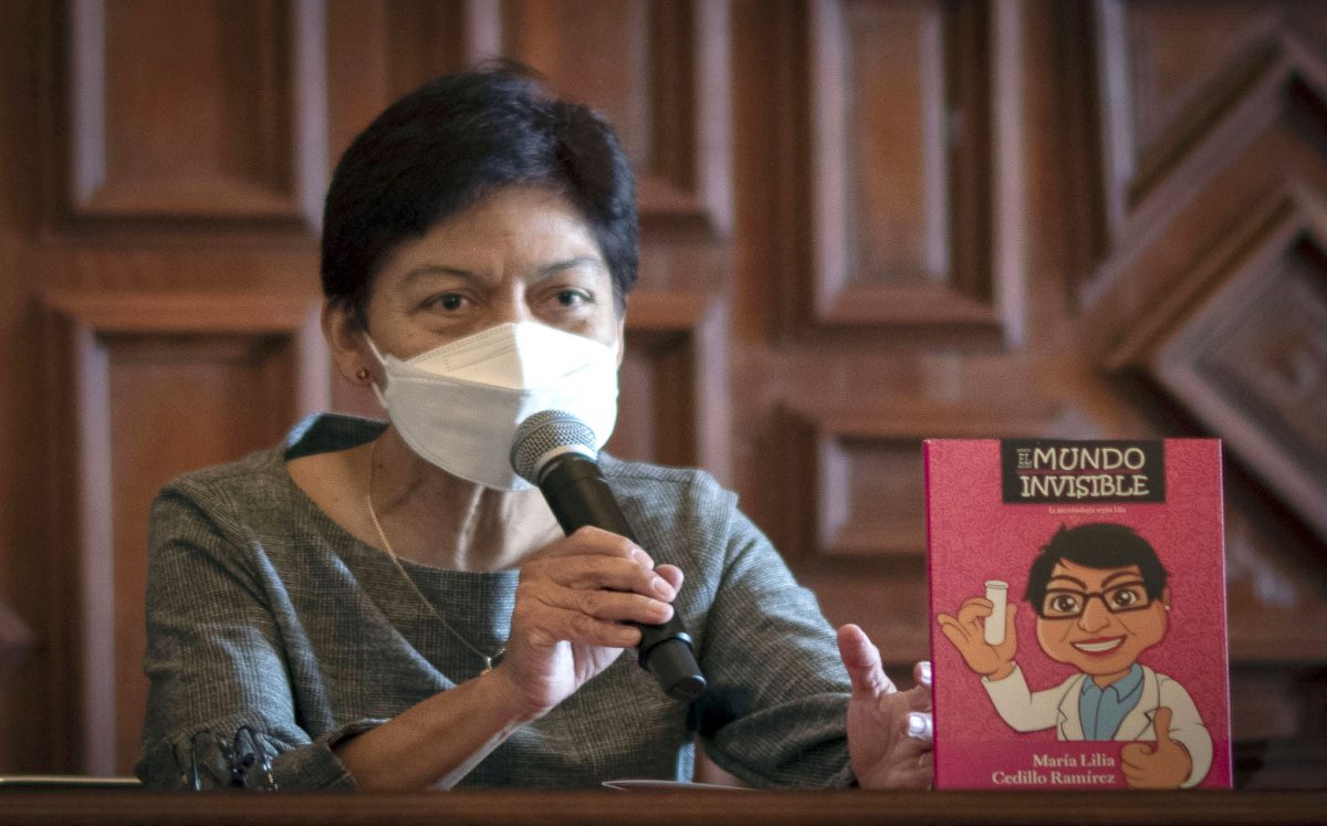 Lilia Cedillo presenta la segunda edición de su libro "El mundo invisible" | Especial