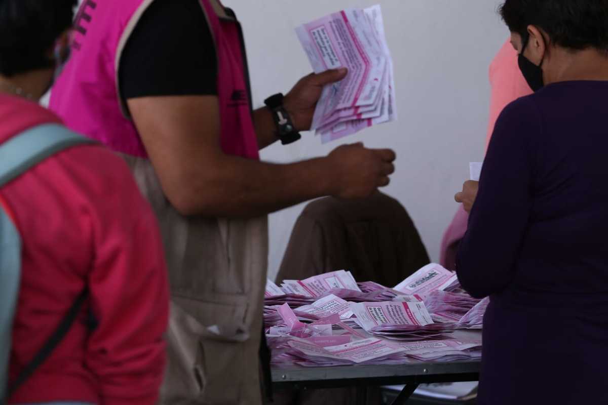 Consulta de revocación de mandato. (Octavio Hoyos)