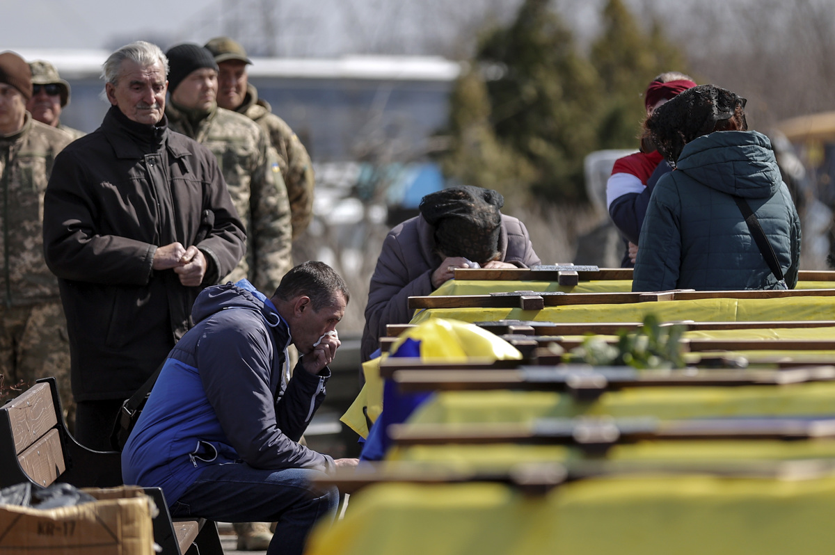 En Dnipró se han realizado funerales masivos tras el conflicto. | EFE