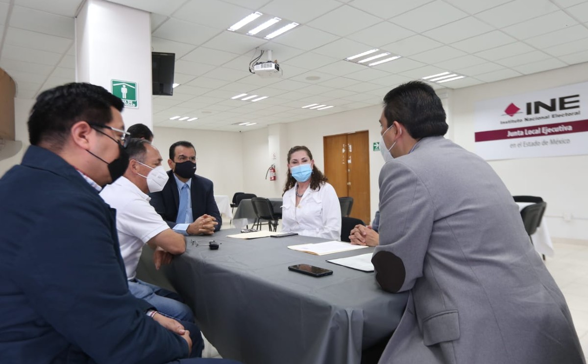 El escrito fue recibido por el vocal Ejecutivo, Joaquín Rubio Sánchez. (Tania Contreras)