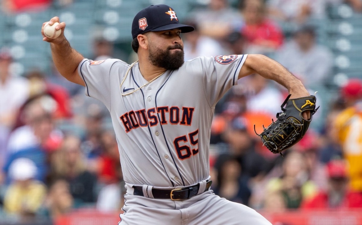 José Urquidy obtiene su primera victoria de la temporada con Astros de Houston (AP)
