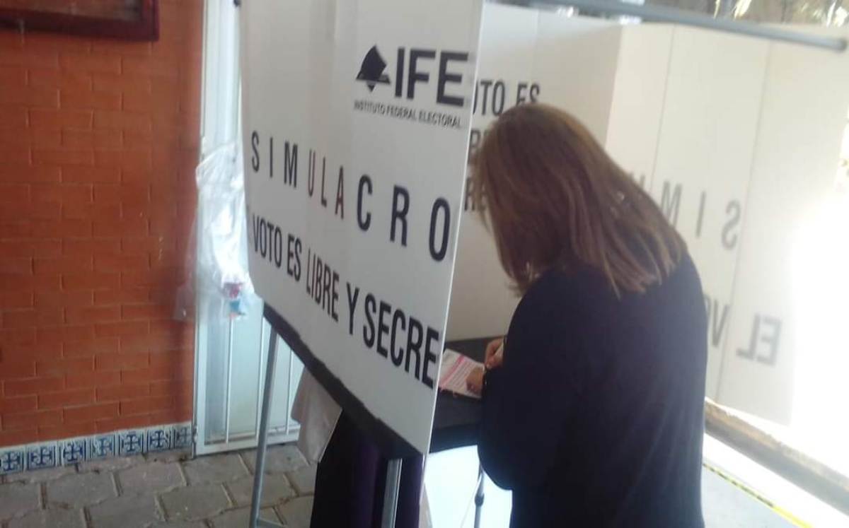 Lorena Cuéllar Cisneros emite su voto y llama a la participación | Especial