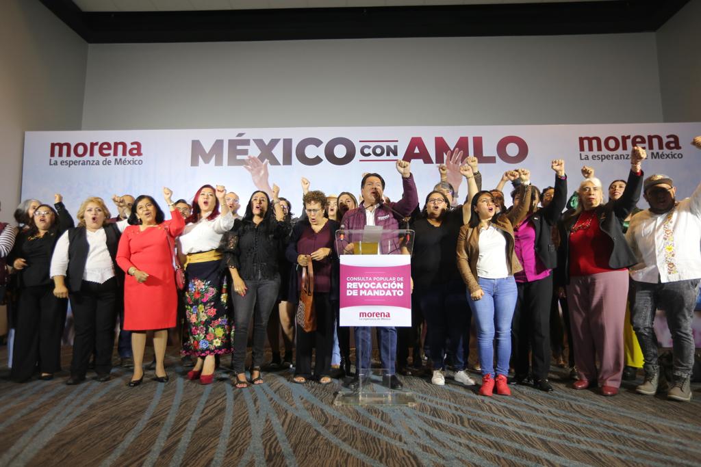 Mario Delgado afirma que al INE le queda grande la democracia en México