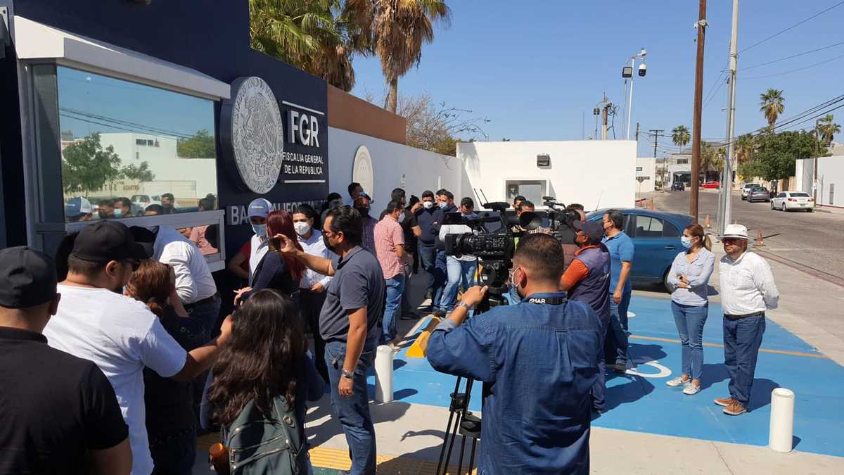 La panista Guadalupe Saldaña señaló que, durante la jornada, el representante de casilla y algunos voluntarios estuvieron recabando evidencias. (Espec
