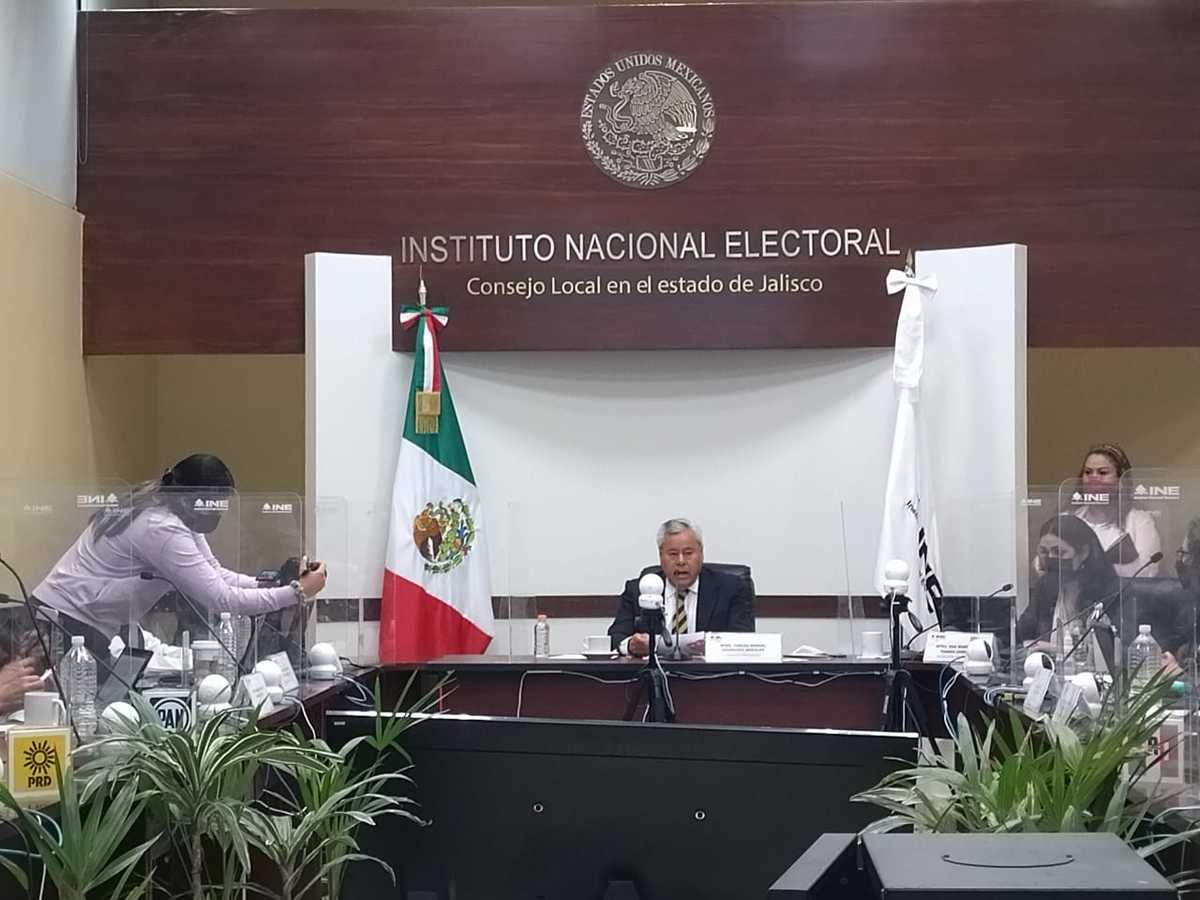 Sesión permanente del INE para la revocación de mandato. (Rosario Álvarez)