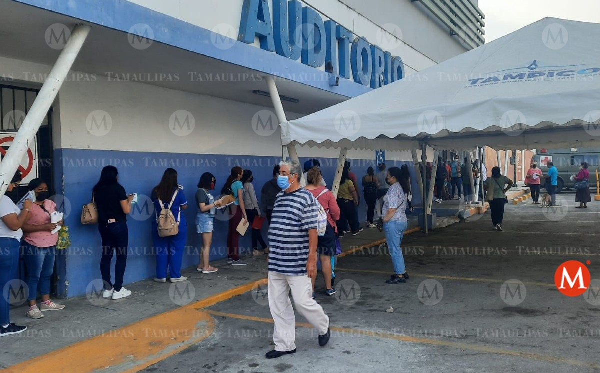 Refuerzo de vacuna covid en Tampico. (Sandra Sosa)