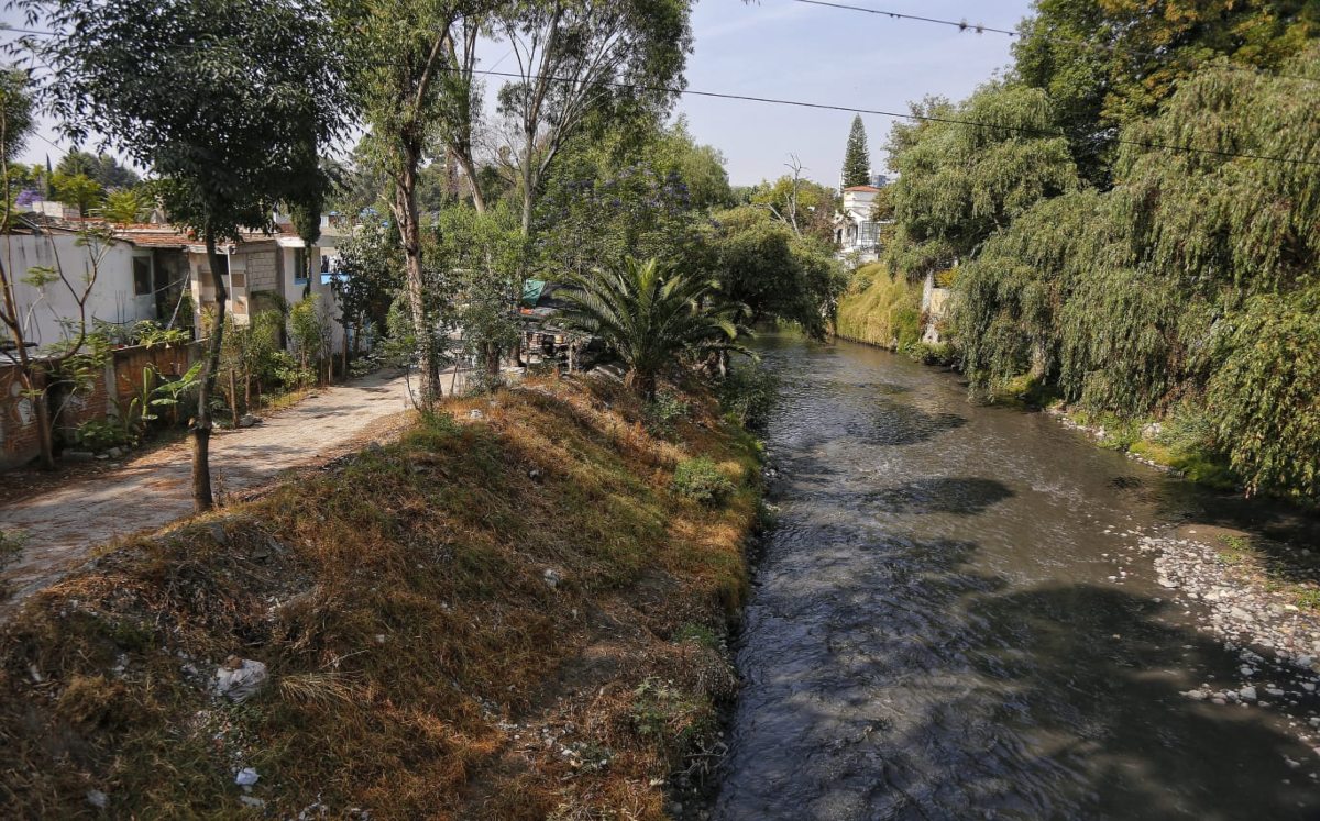 Aspecto actual del Atoyac desde el Puente de México | Andrés Lobato