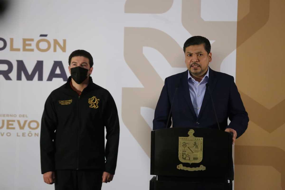 El gobernador de Nuevo León y el vicefiscal dieron una rueda de prensa de 7 minutos. Foto: Jorge López