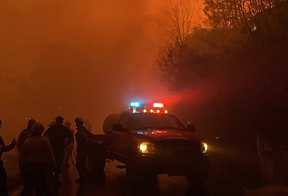 Incendio en Sierra de Santiago está fuera de control: Protección Civil. Foto: Especial.