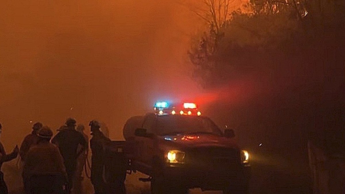 En NL, incendio en Sierra de Santiago está fuera de control: Protección Civil