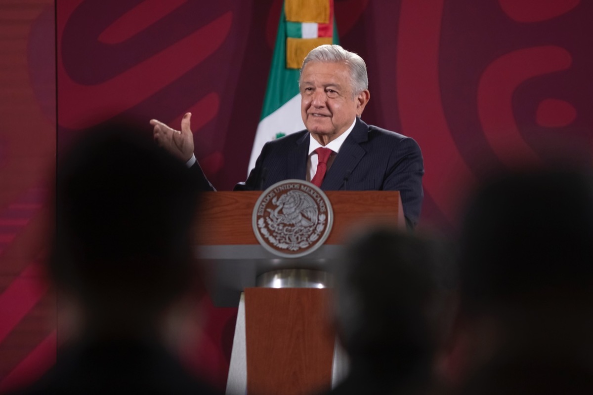 El Presidente receta ‘AMLOcipina’ a los opositores | Especial