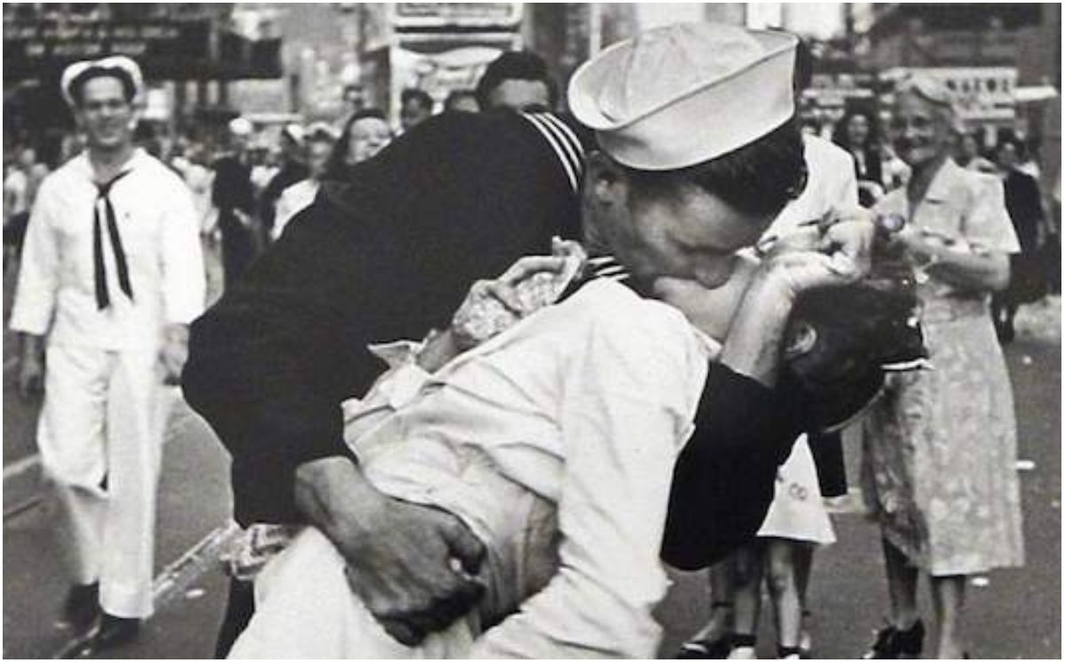 La historia detrás del beso más famoso