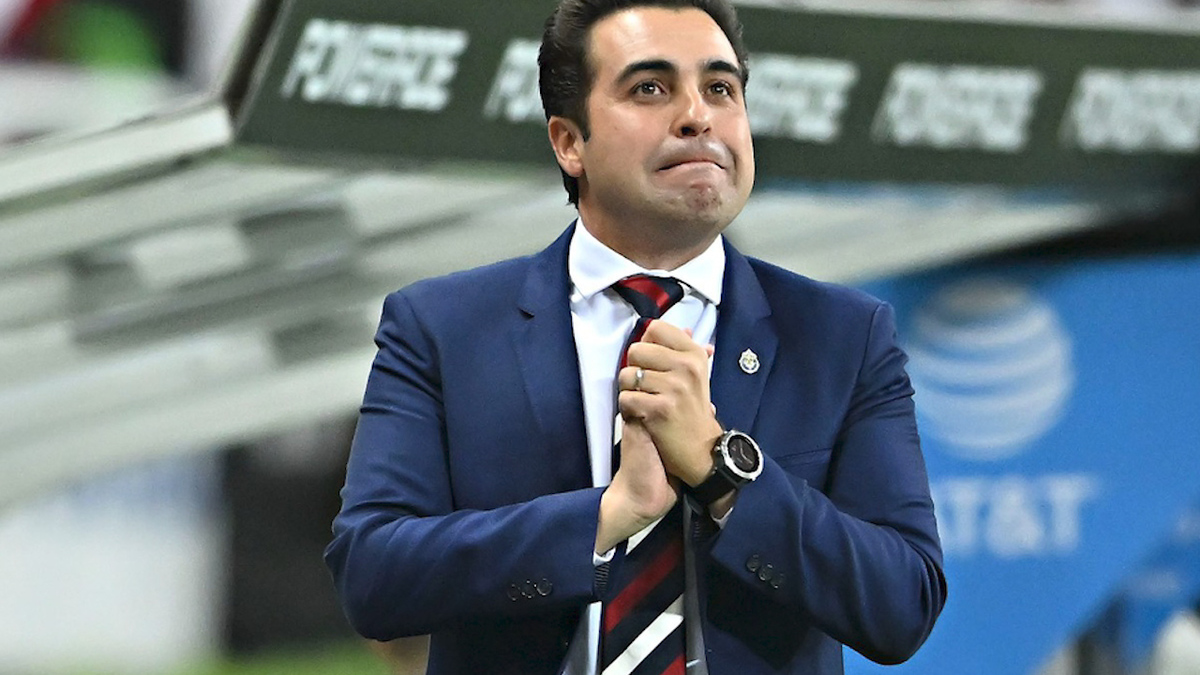 Marcelo Leaño es despedido de Chivas tras derrota ante Monterrey