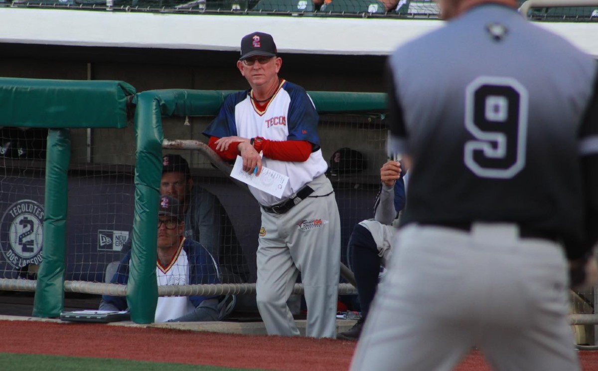 Mark Weidemaier, manager de los Tecolotes de los Dos Laredos.