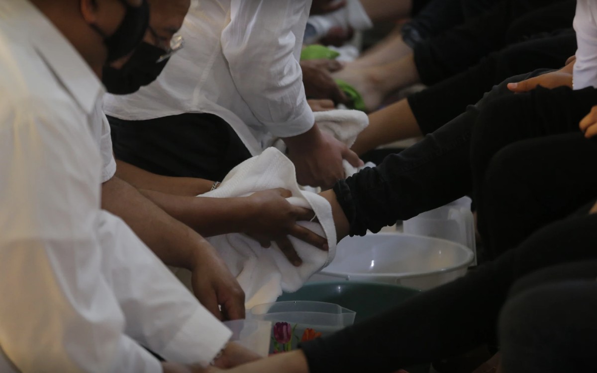 La representación fue realizada por doce niños y jóvenes de catecismo y sus padres. (Mauricio Román)